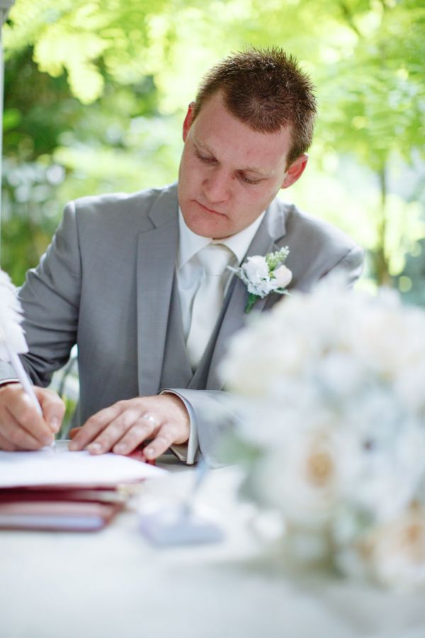 The couple's wedding day in Sherbrooke, frame 073