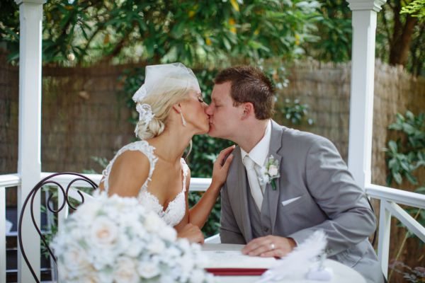 The couple's wedding day in Sherbrooke, frame 076