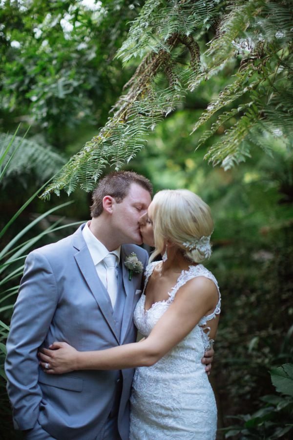 The couple's wedding day in Sherbrooke, frame 106