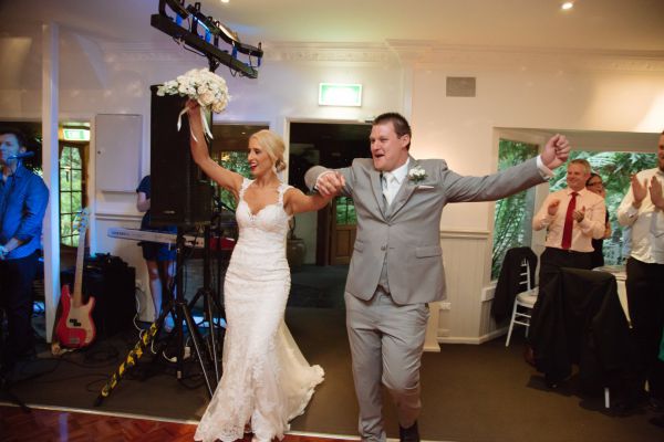 The couple's wedding day in Sherbrooke, frame 109