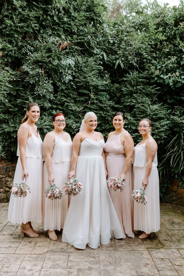 Kym and Greg's wedding day in Warrandyte, frame 034