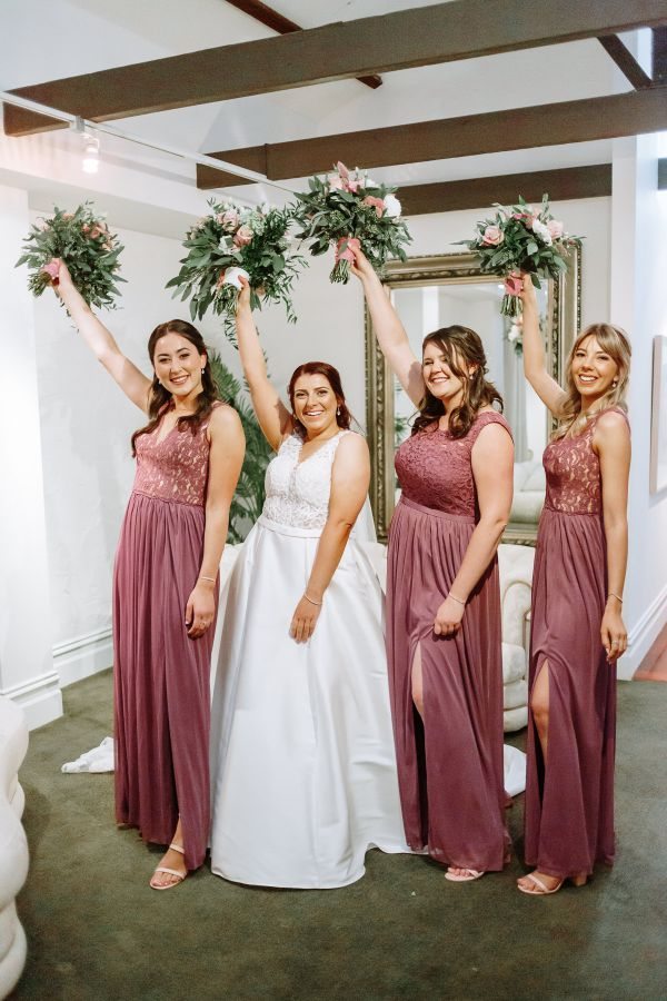 Danielle and Joe's wedding day in Warrandyte, frame 013