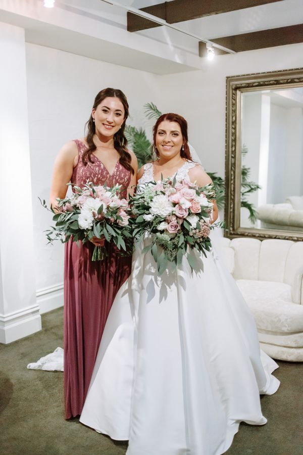 Danielle and Joe's wedding day in Warrandyte, frame 016
