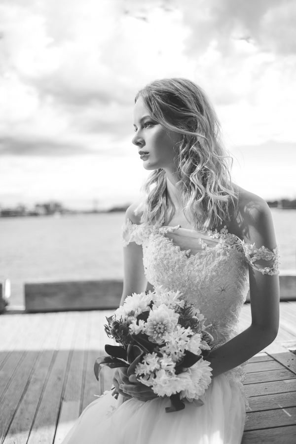 The couple's pre-wedding session in Melbourne, frame 003