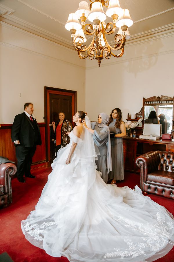 Rippon Lea Estate wedding, Cydnee and Darren, frame 029