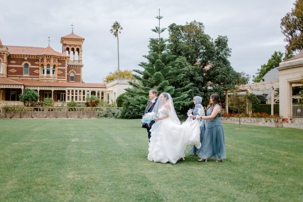 Rippon Lea Estate wedding, Cydnee and Darren, frame 035
