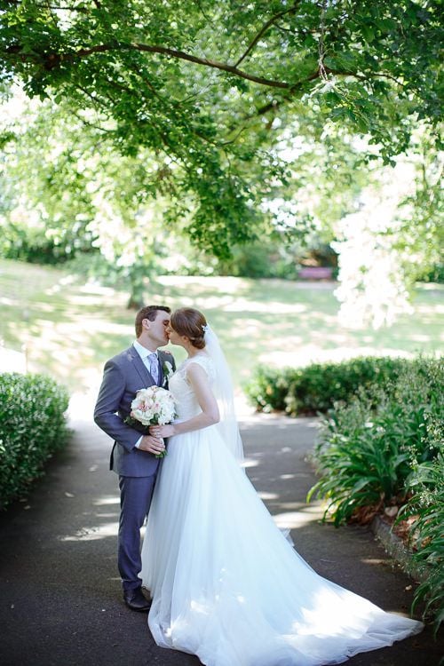 Sue and Chris' wedding day in Mount Waverley, frame 087