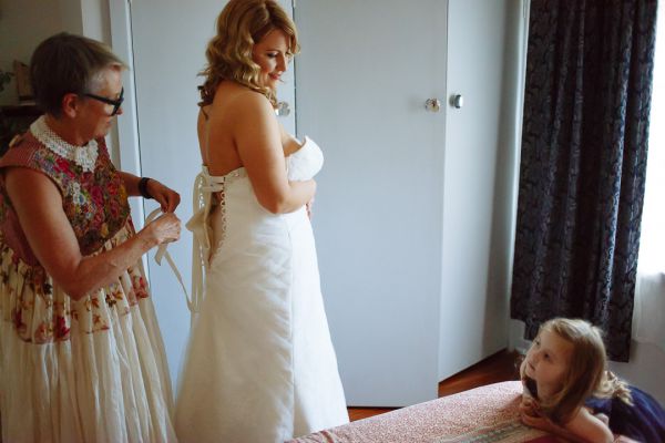 Edwina and Jonathan's wedding day in St Kilda, frame 034