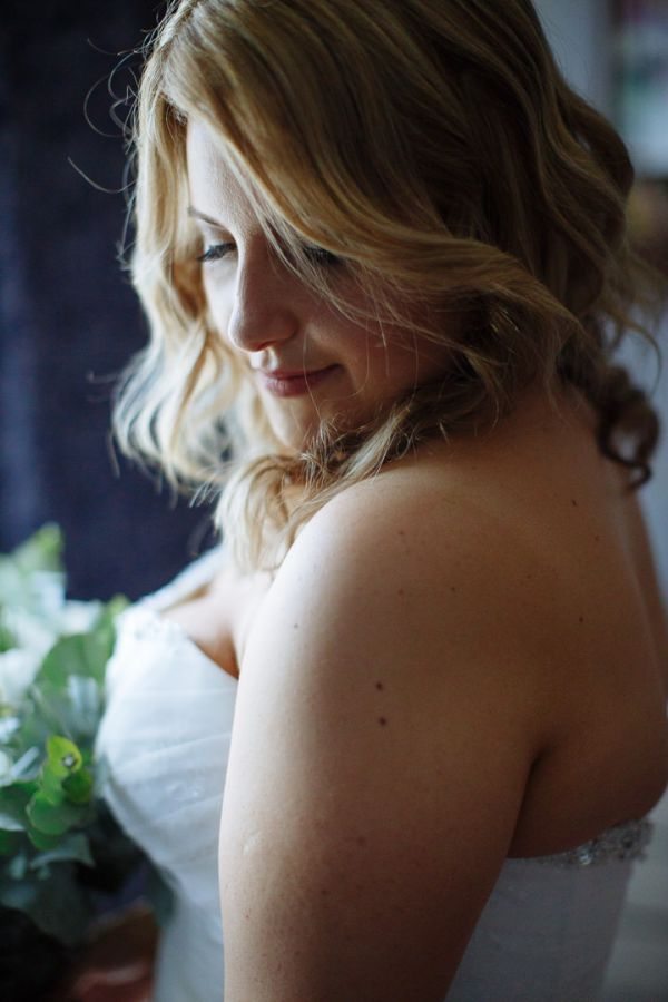 Edwina and Jonathan's wedding day in St Kilda, frame 049