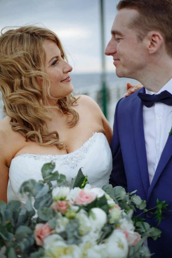 Edwina and Jonathan's wedding day in St Kilda, frame 139