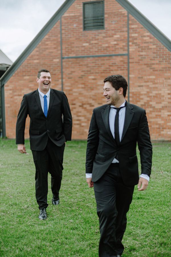 Alberta and Vincent's wedding day in Coldstream, frame 034