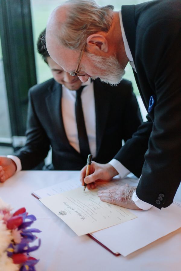 Alberta and Vincent's wedding day in Coldstream, frame 148