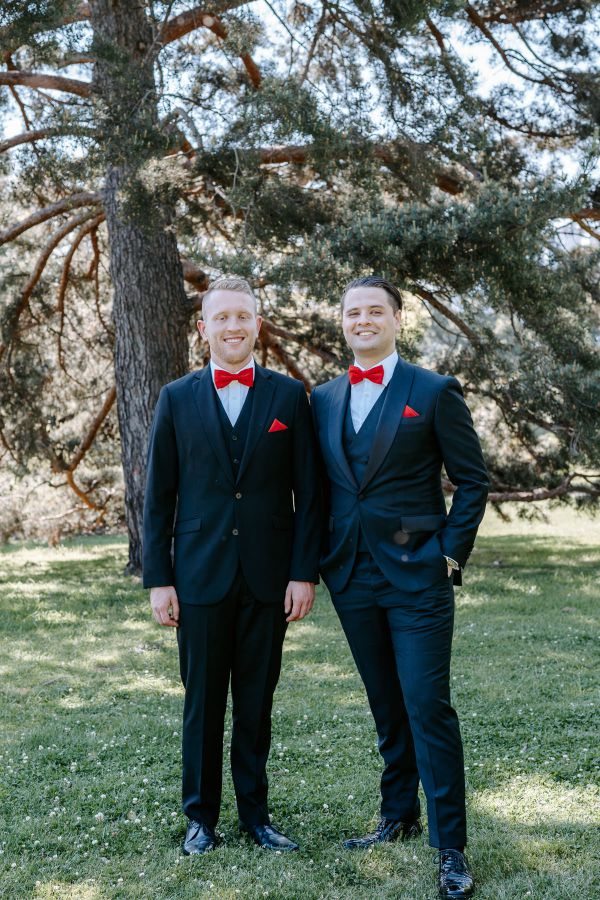 Stephanie and Nicholas' wedding day in Melbourne, frame 091