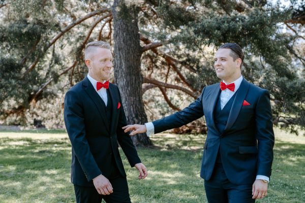 Stephanie and Nicholas' wedding day in Melbourne, frame 097