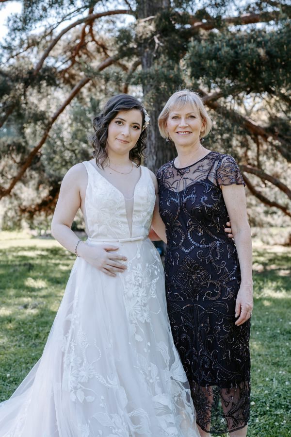 Stephanie and Nicholas' wedding day in Melbourne, frame 103