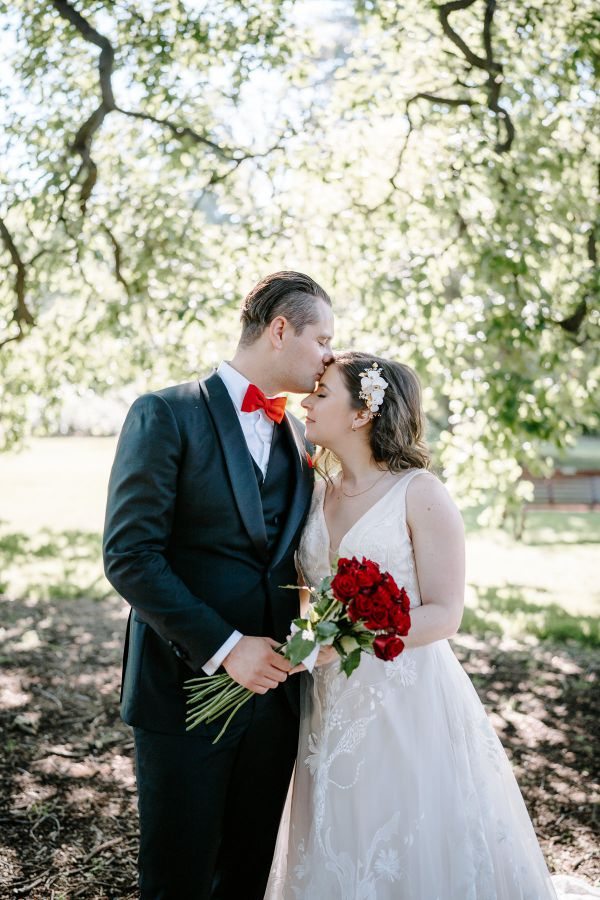 Stephanie and Nicholas' wedding day in Melbourne, frame 166