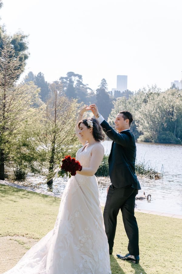 Stephanie and Nicholas' wedding day in Melbourne, frame 322