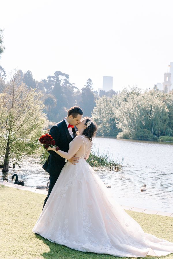 Stephanie and Nicholas' wedding day in Melbourne, frame 325