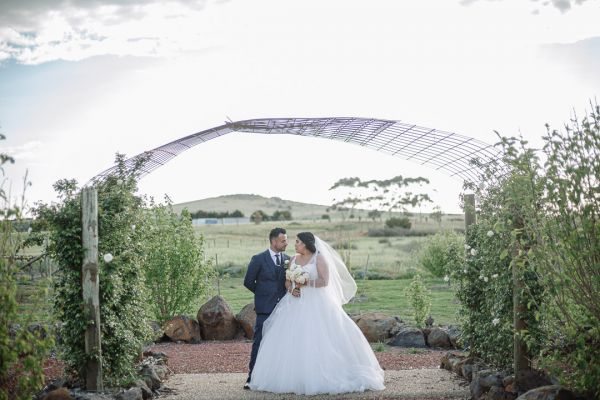 Bernadette and Shaun's wedding day in Diggers Rest, frame 049