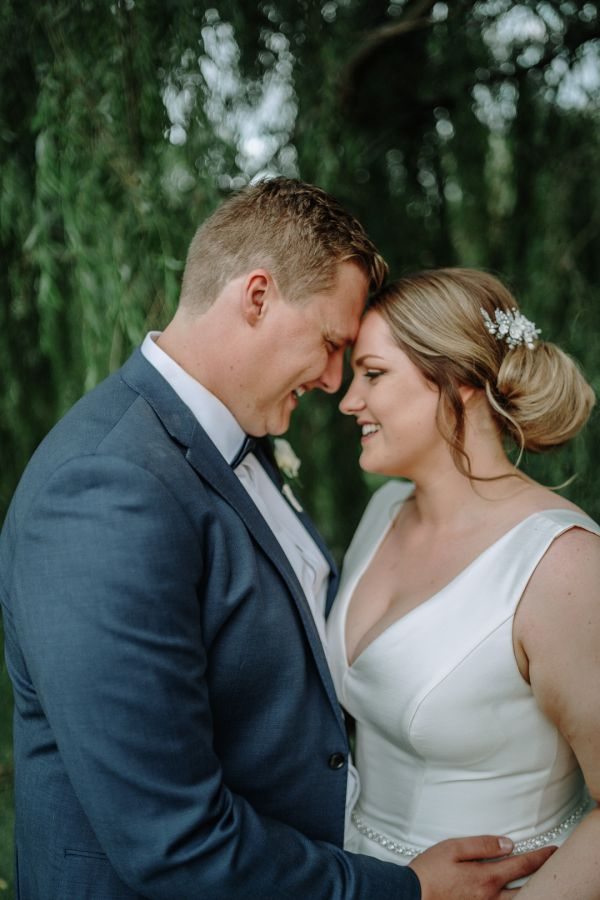 Jess and Billy's wedding day in Dromana, frame 070