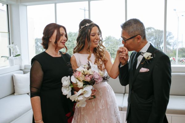 Bianca and Mark's wedding day in Melbourne, frame 046