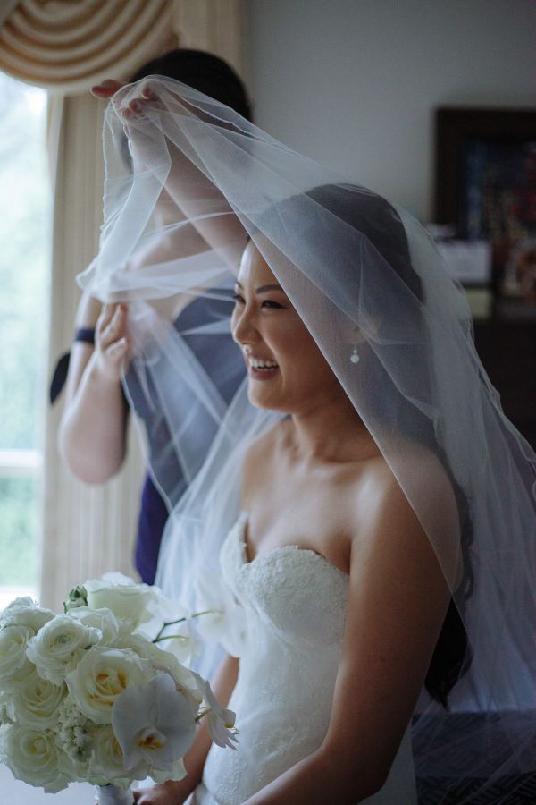 Helen and Jonathan's wedding day in Melbourne, frame 055