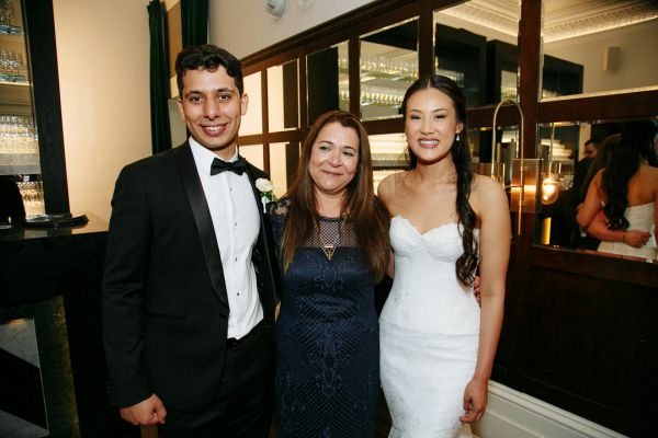 Helen and Jonathan's wedding day in Melbourne, frame 295