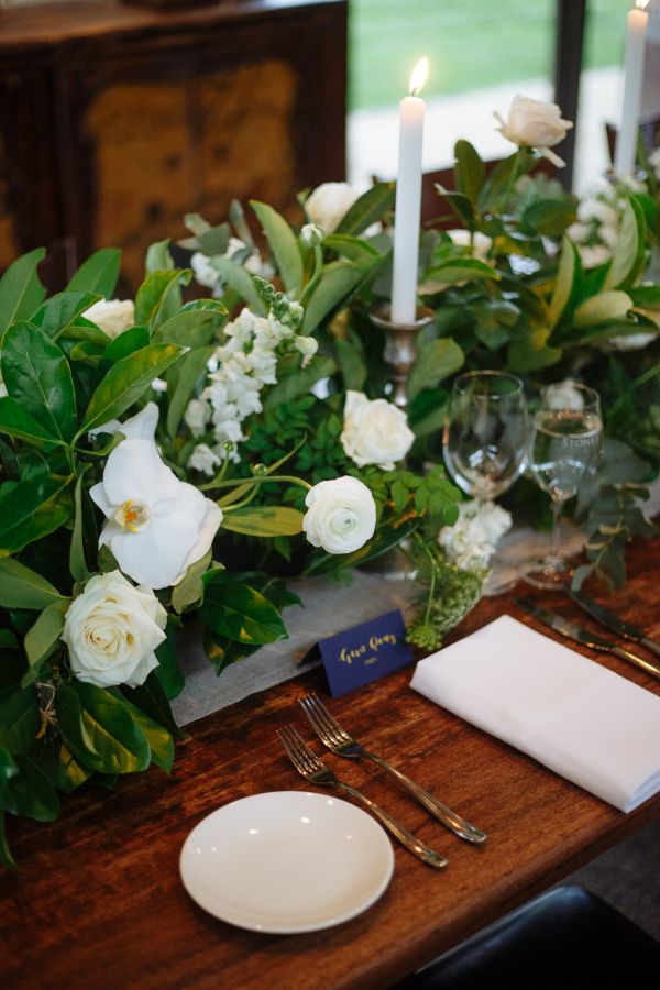 Helen and Jonathan's wedding day in Melbourne, frame 364