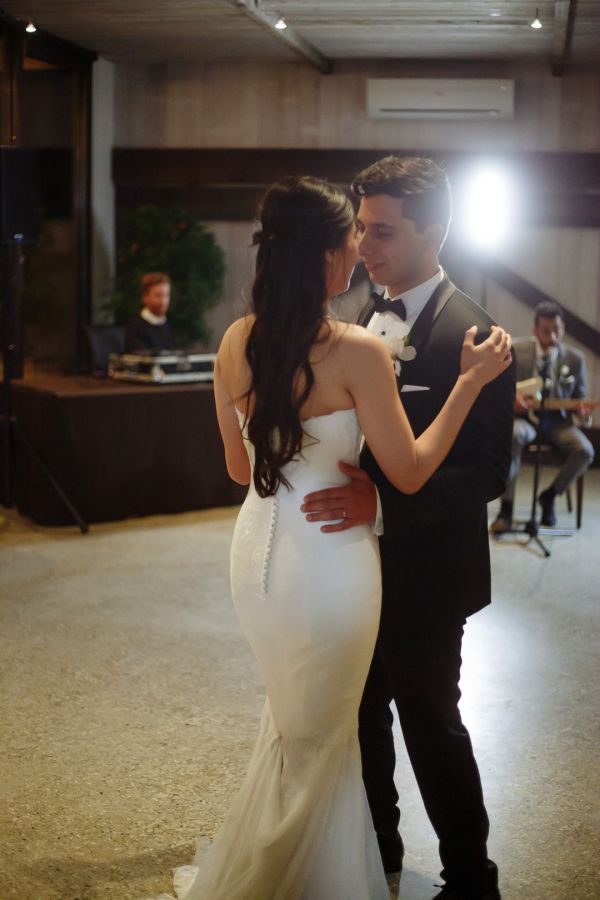 Helen and Jonathan's wedding day in Melbourne, frame 514