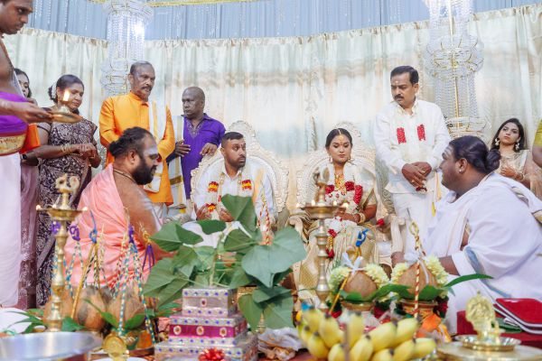Sri Durga Devi Temple wedding, Yarlini and Simon, frame 029