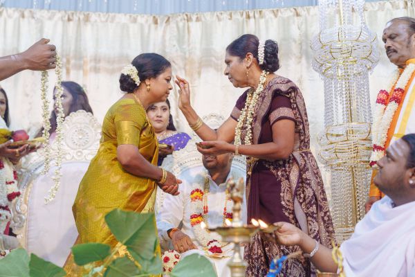 Sri Durga Devi Temple wedding, Yarlini and Simon, frame 038
