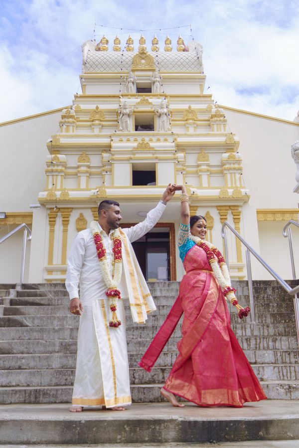 Sri Durga Devi Temple wedding, Yarlini and Simon, frame 155