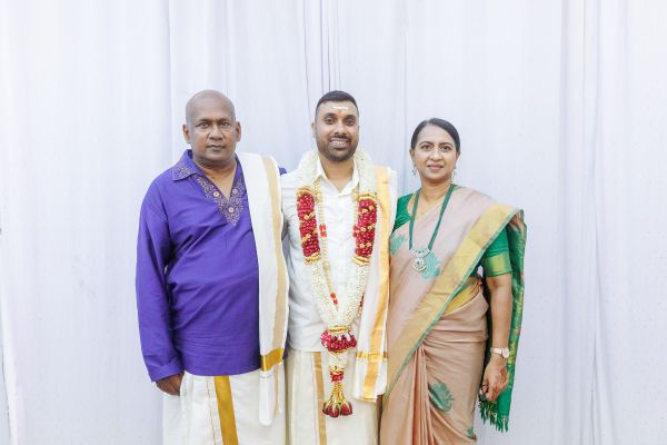 Sri Durga Devi Temple wedding, Yarlini and Simon, frame 167