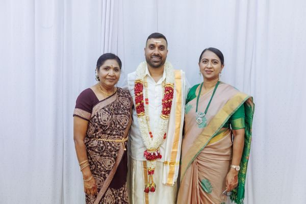 Sri Durga Devi Temple wedding, Yarlini and Simon, frame 170