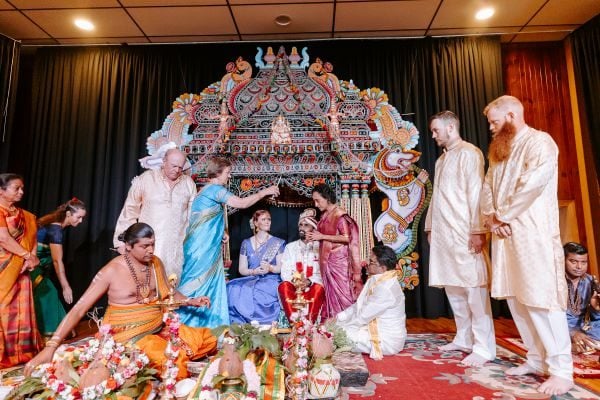 Sydney Murugan Temple wedding, Felice and Praz, frame 008