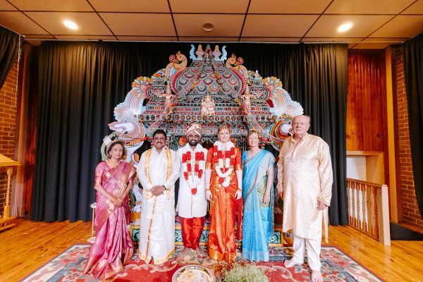 Sydney Murugan Temple wedding, Felice and Praz, frame 014