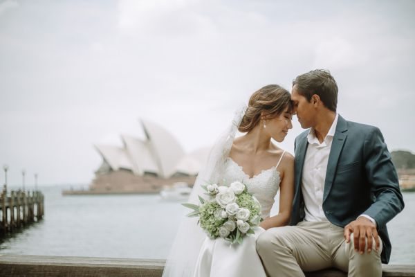 Sydney Opera House pre-wedding, Jeannette and Pierre, frame 020