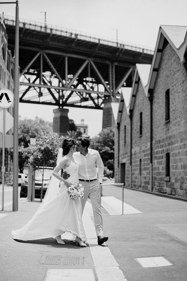 Sydney Opera House pre-wedding, Jeannette and Pierre, frame 023