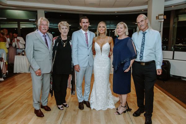 Lauren and Adam's wedding day in Sans Souci, frame 052