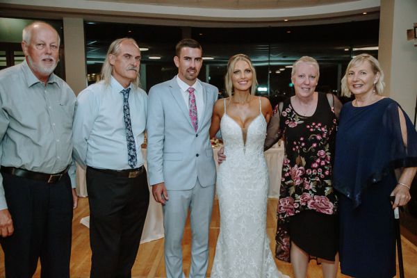 Lauren and Adam's wedding day in Sans Souci, frame 055