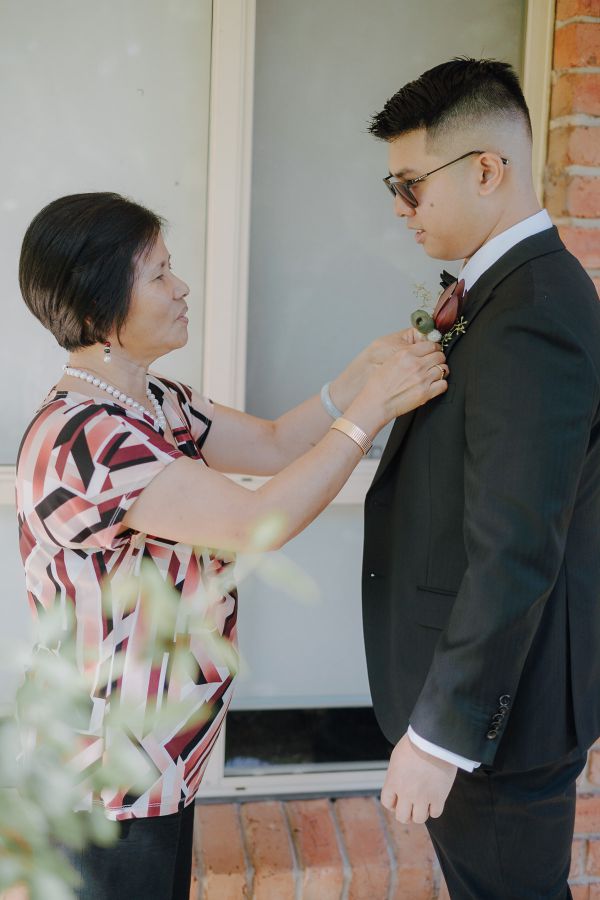 Tamburlaine Organic Wines wedding, Susan and William, frame 014
