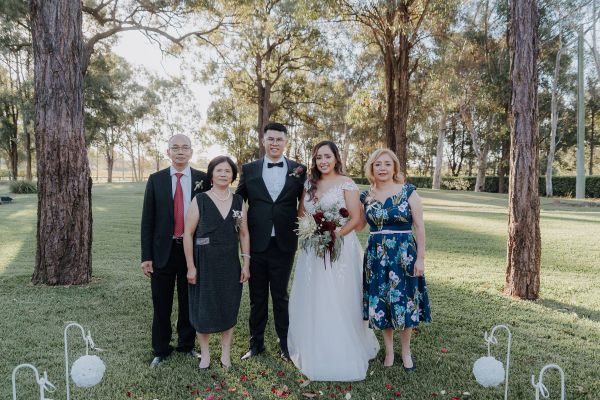 Tamburlaine Organic Wines wedding, Susan and William, frame 077