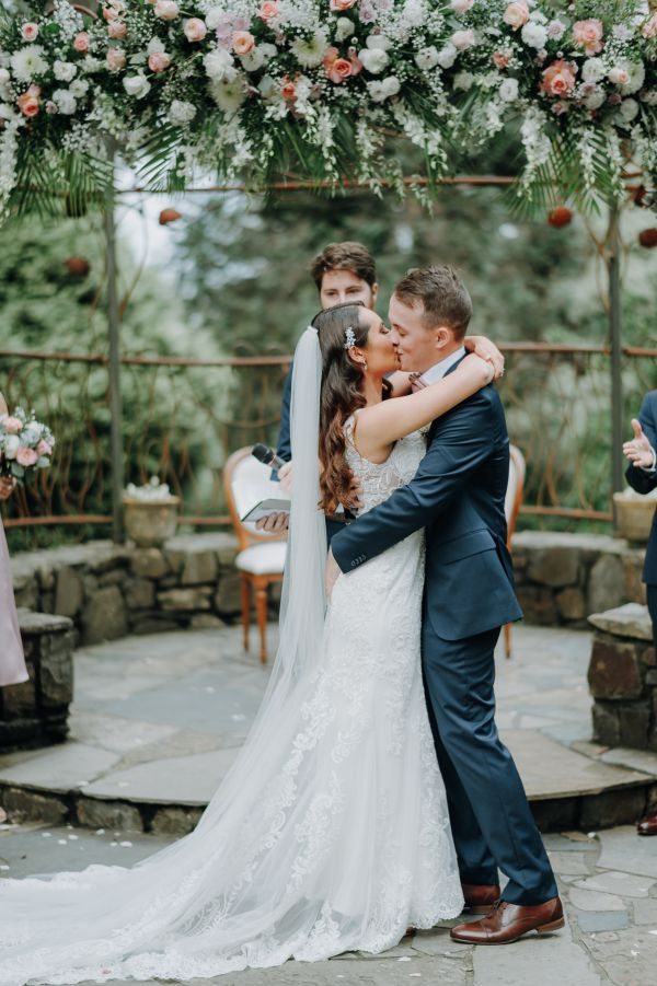 Kathryn and Justin's wedding day in Mount Dandenong, frame 013