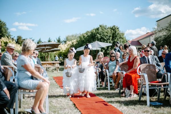 Danni and Jarrod's wedding day in Coldstream, frame 064