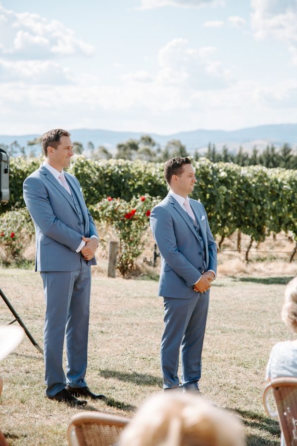 Danni and Jarrod's wedding day in Coldstream, frame 082