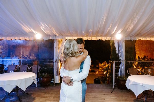 Danni and Jarrod's wedding day in Coldstream, frame 193