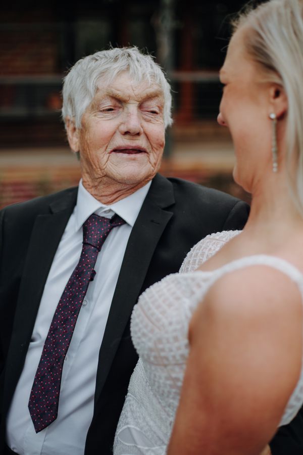 Misty and Dave's wedding day in Maryknoll, frame 086