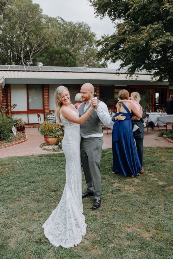 Misty and Dave's wedding day in Maryknoll, frame 125