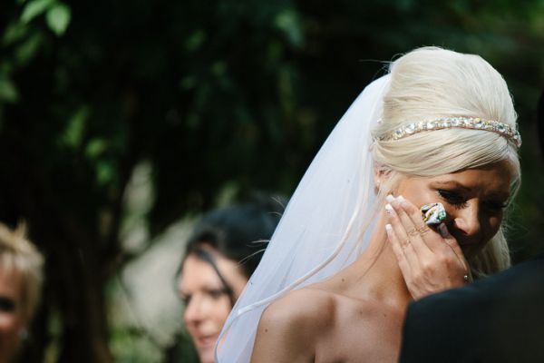 Chateau Wyuna wedding, the couple, frame 035