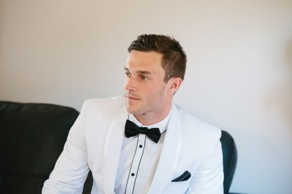 The couple's wedding day in Kew East, frame 004